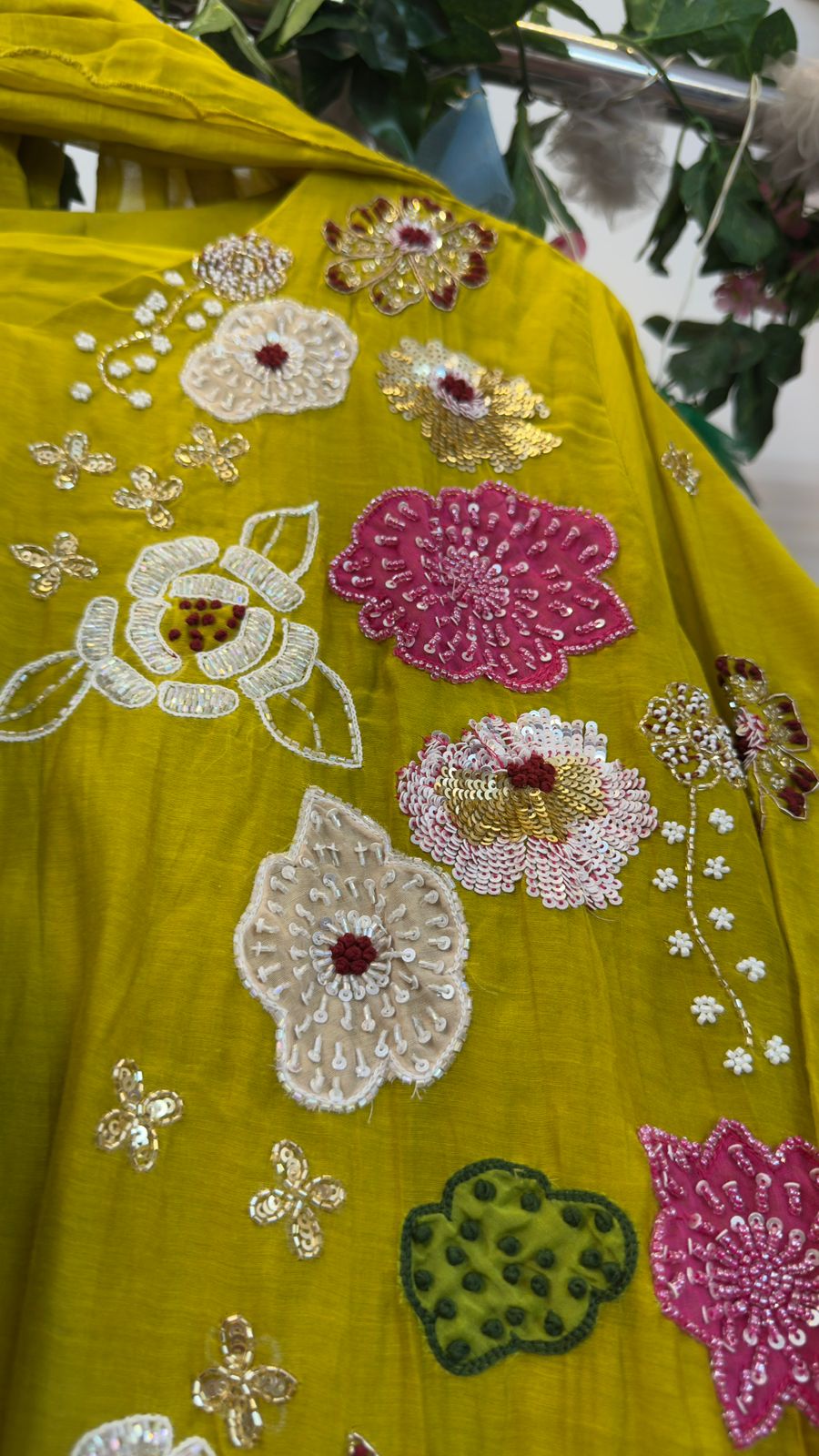 Rakhi special floral ethnics premium mul chandari suit