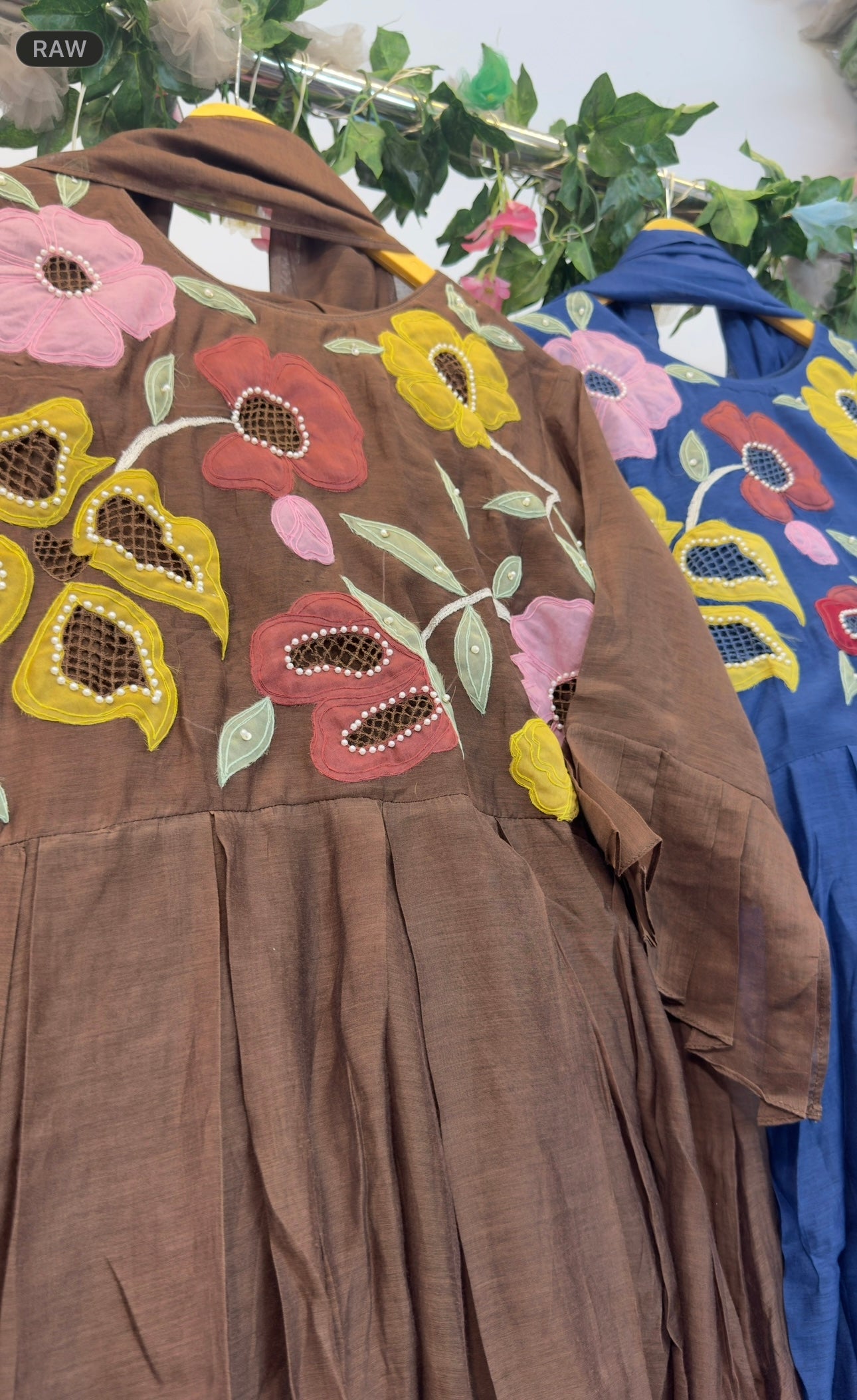 Applique floral mul chandari suit