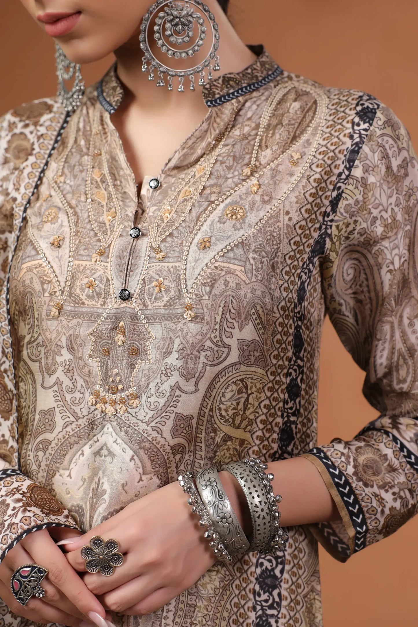 Traditional Print Straight Kurti With Pant And Printed Dupatta