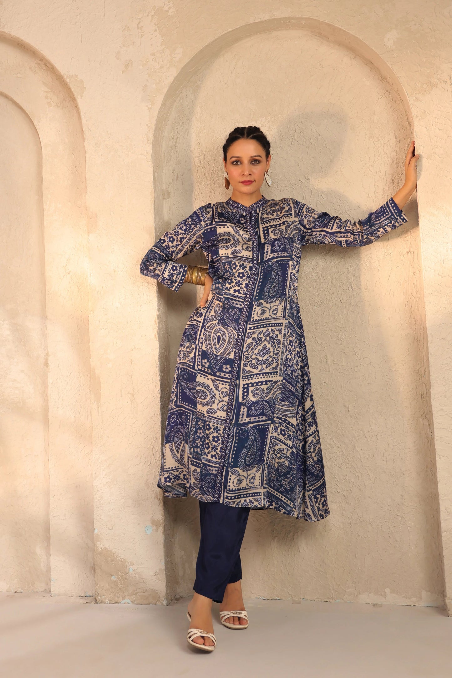 Indigo Mughal print silk kurta pant