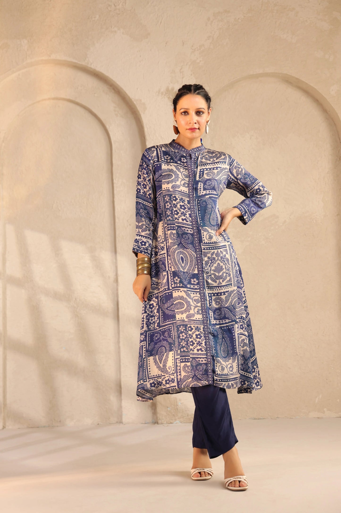 Indigo Mughal print silk kurta pant