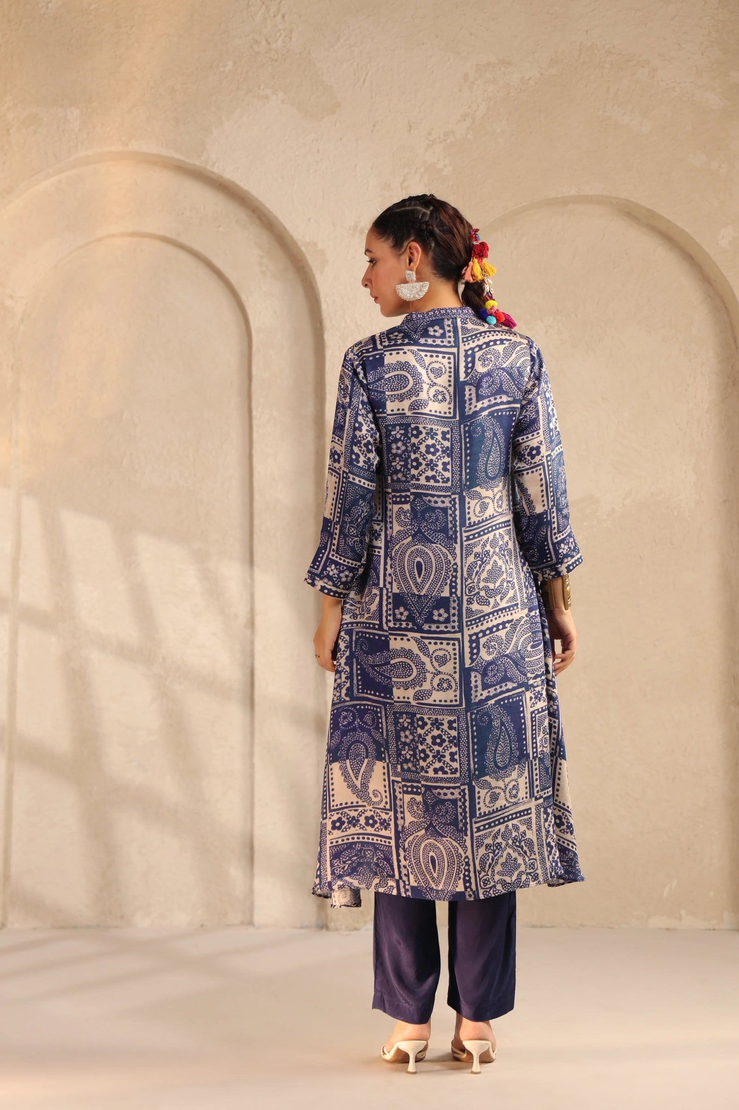 Indigo Mughal print silk kurta pant