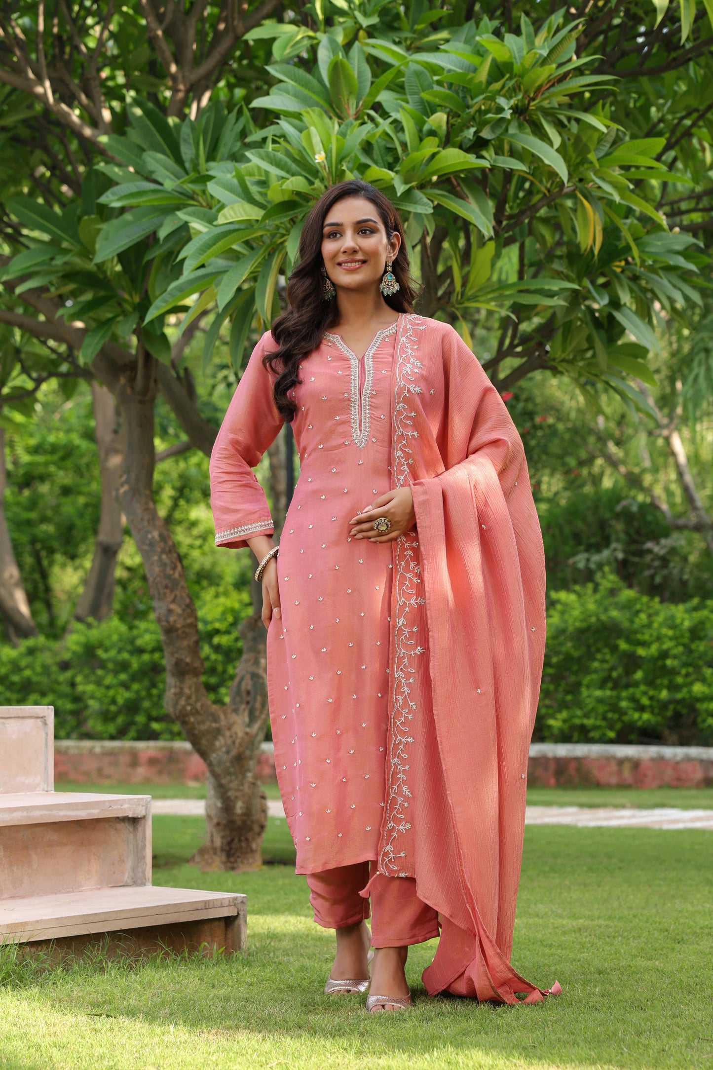 Premium pearl work crush tissue suit
