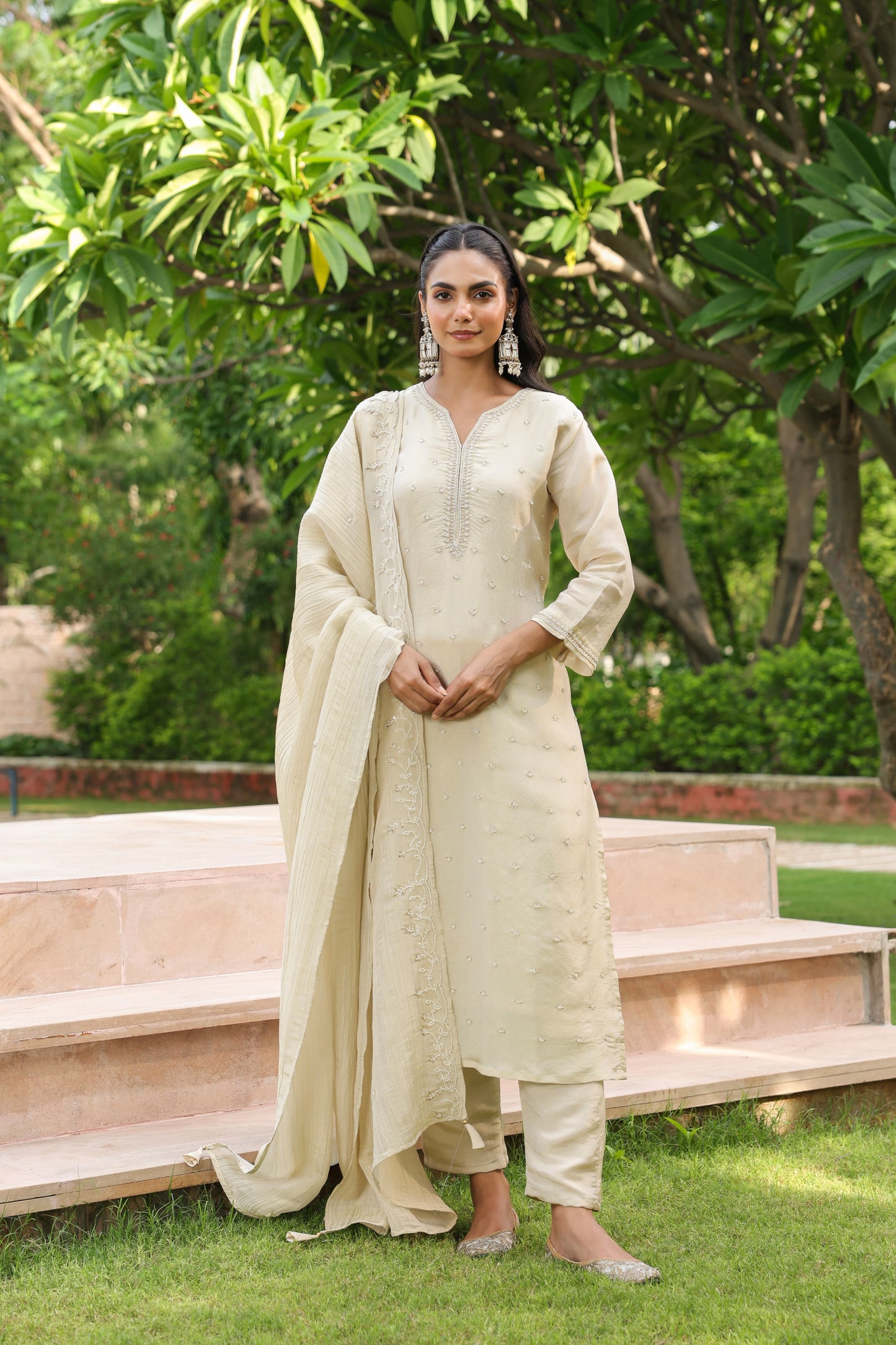 Premium pearl work crush tissue suit