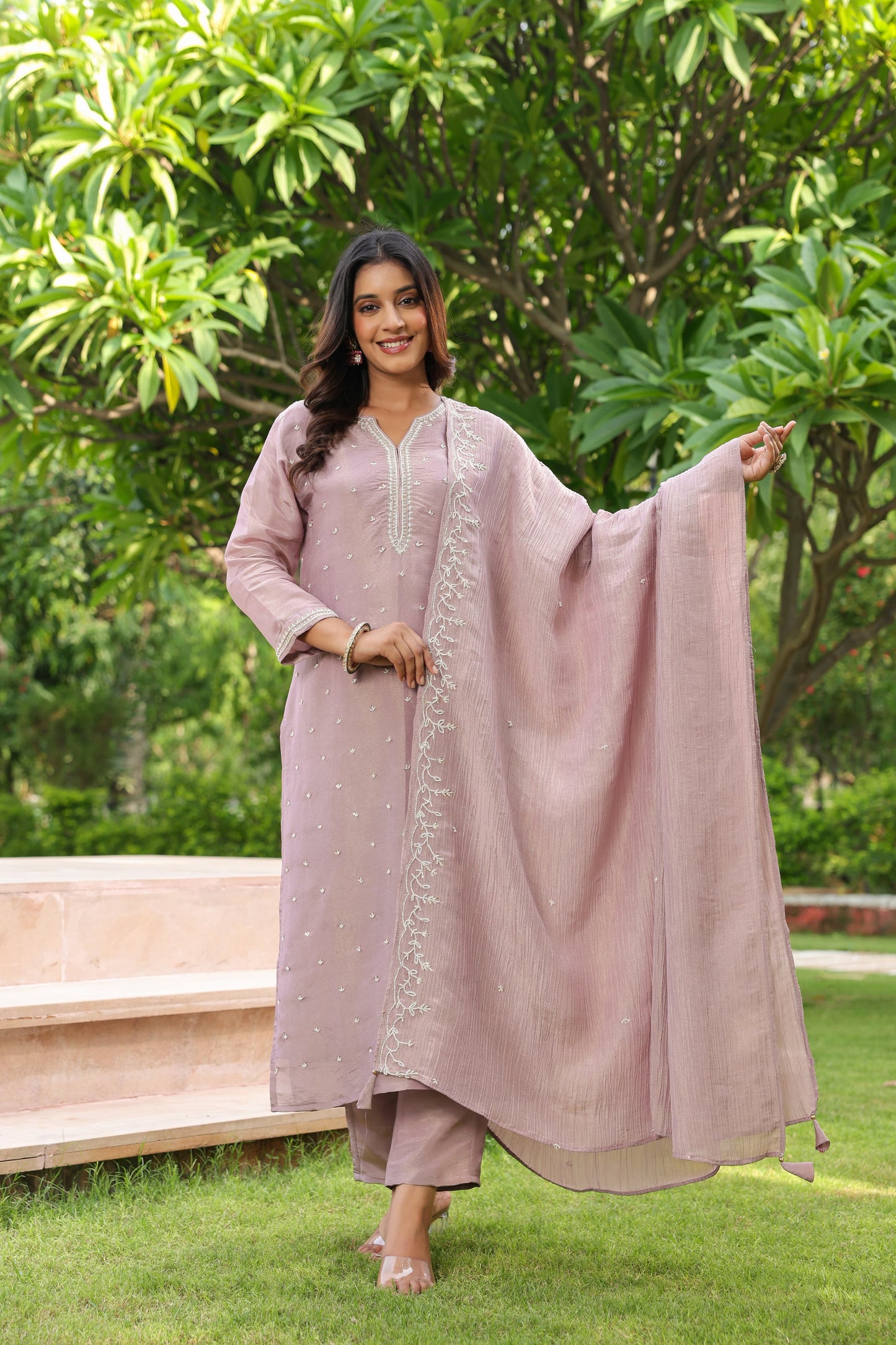 Premium pearl work crush tissue suit