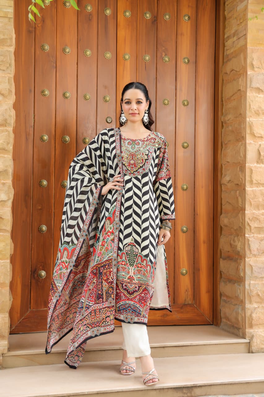 Black Gomertical print crepe kurta pants with chiffon Dupatta