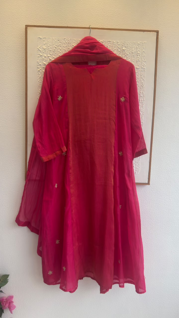 Mul chandari suit with touch of tissue with zardozi work