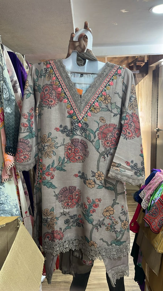 Floral linen short kurta set