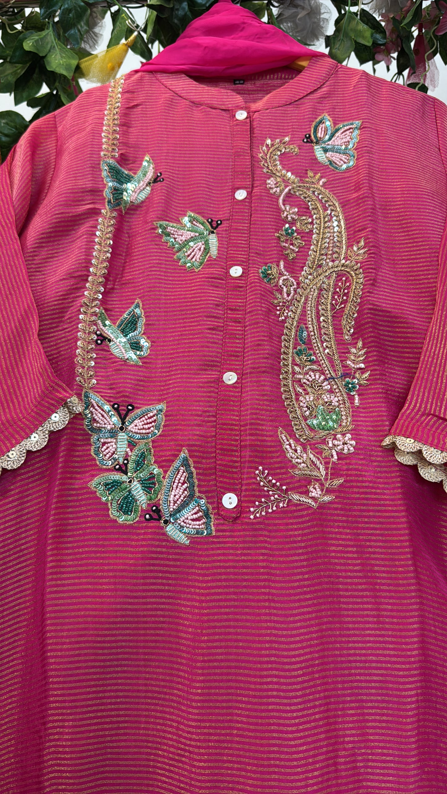 Pretty Rani tissue suit