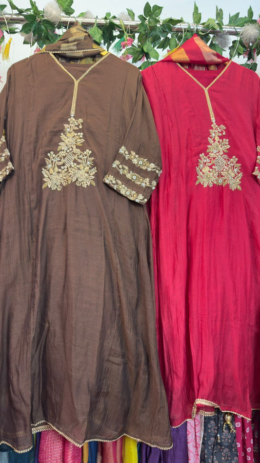 Meera zardozi hand work mul chandari alone suit