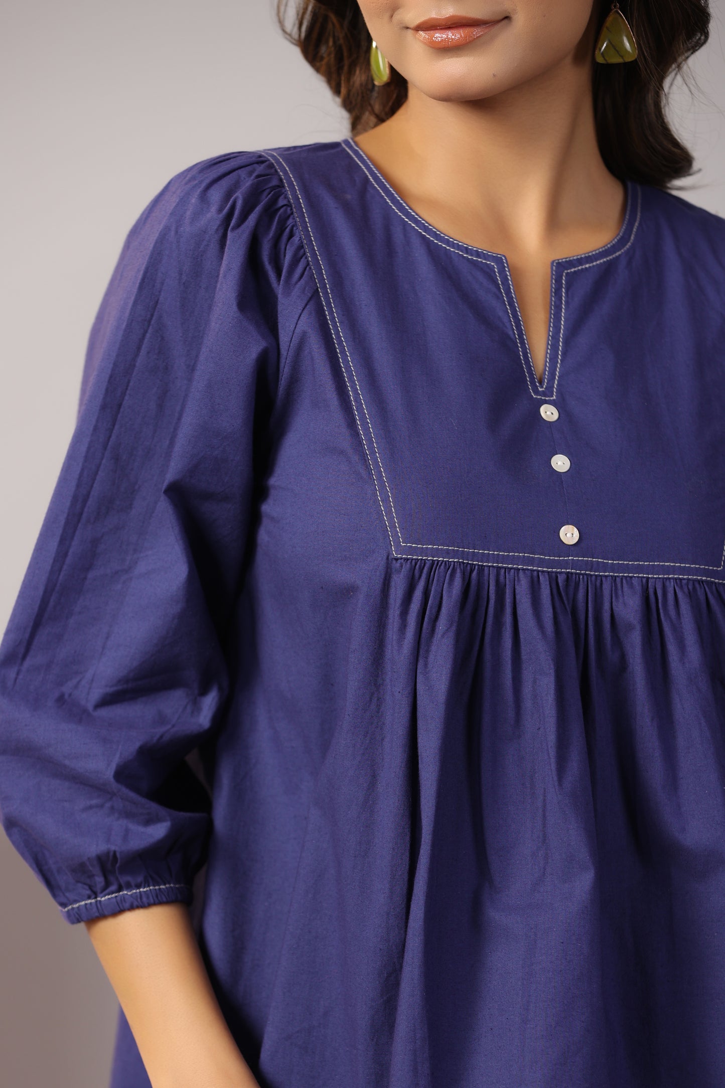 Solid cotton top