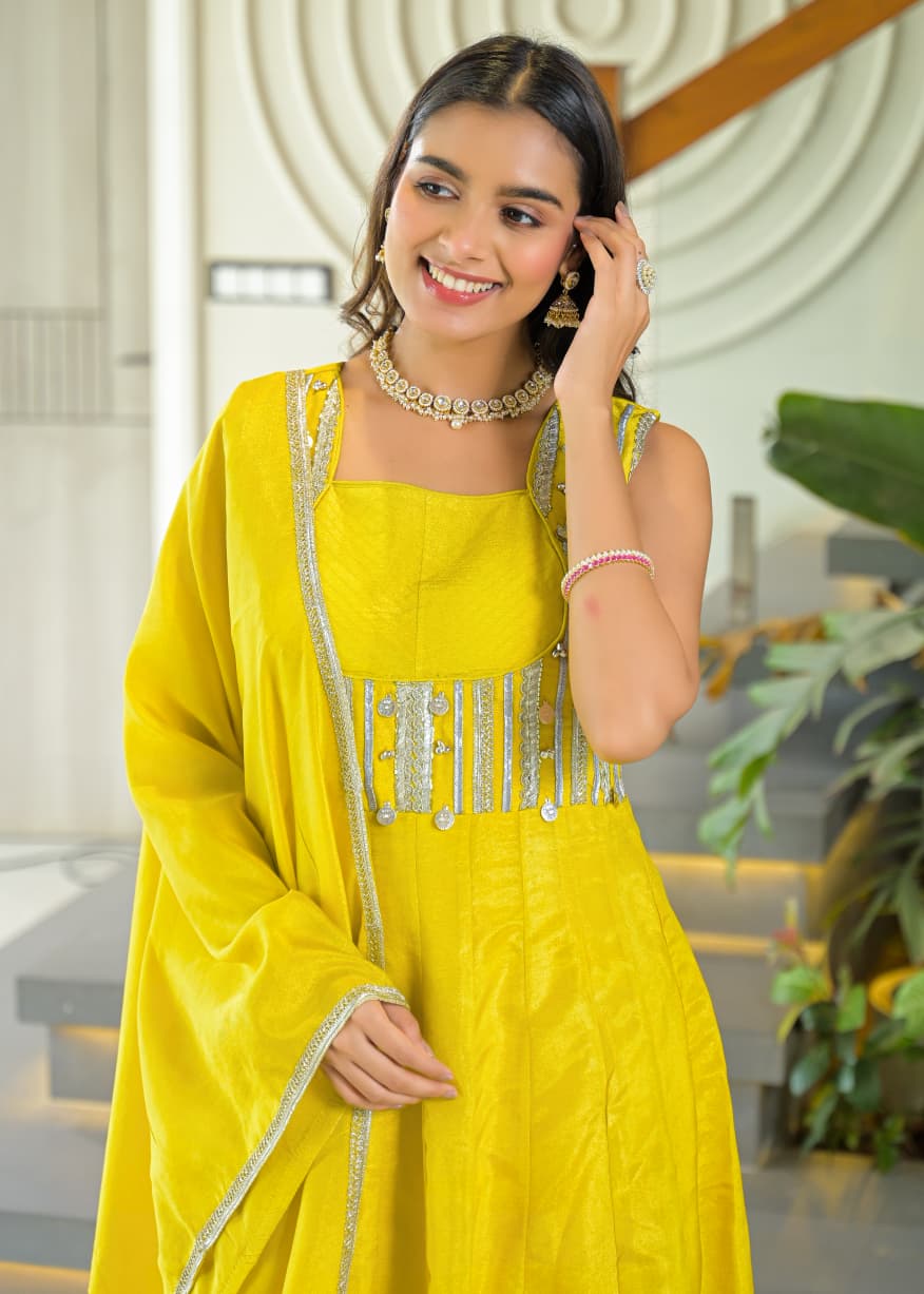 Yellow tissue gown with extra sleeves ( length 53)