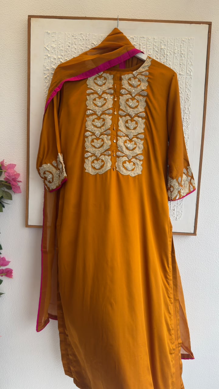 Pure crepe silk set long suit ( length 48 inch of kurta)