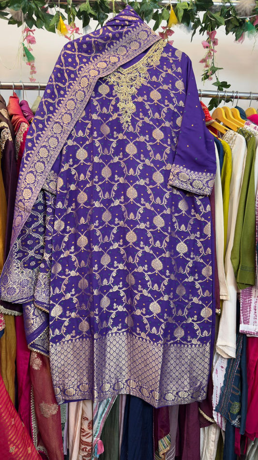 Purple waving Georgette suit