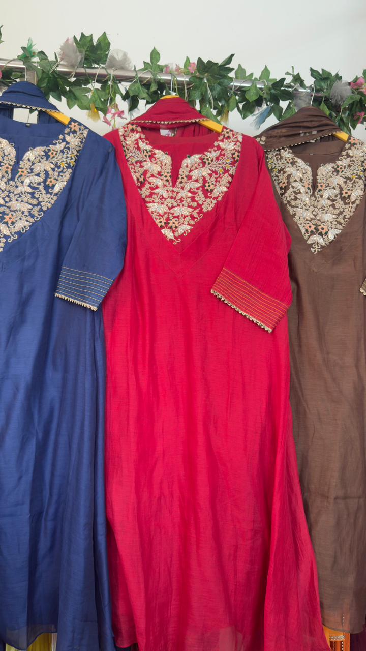 Double layer neck with heavy handwork on yoke in mul chandari Aline suit