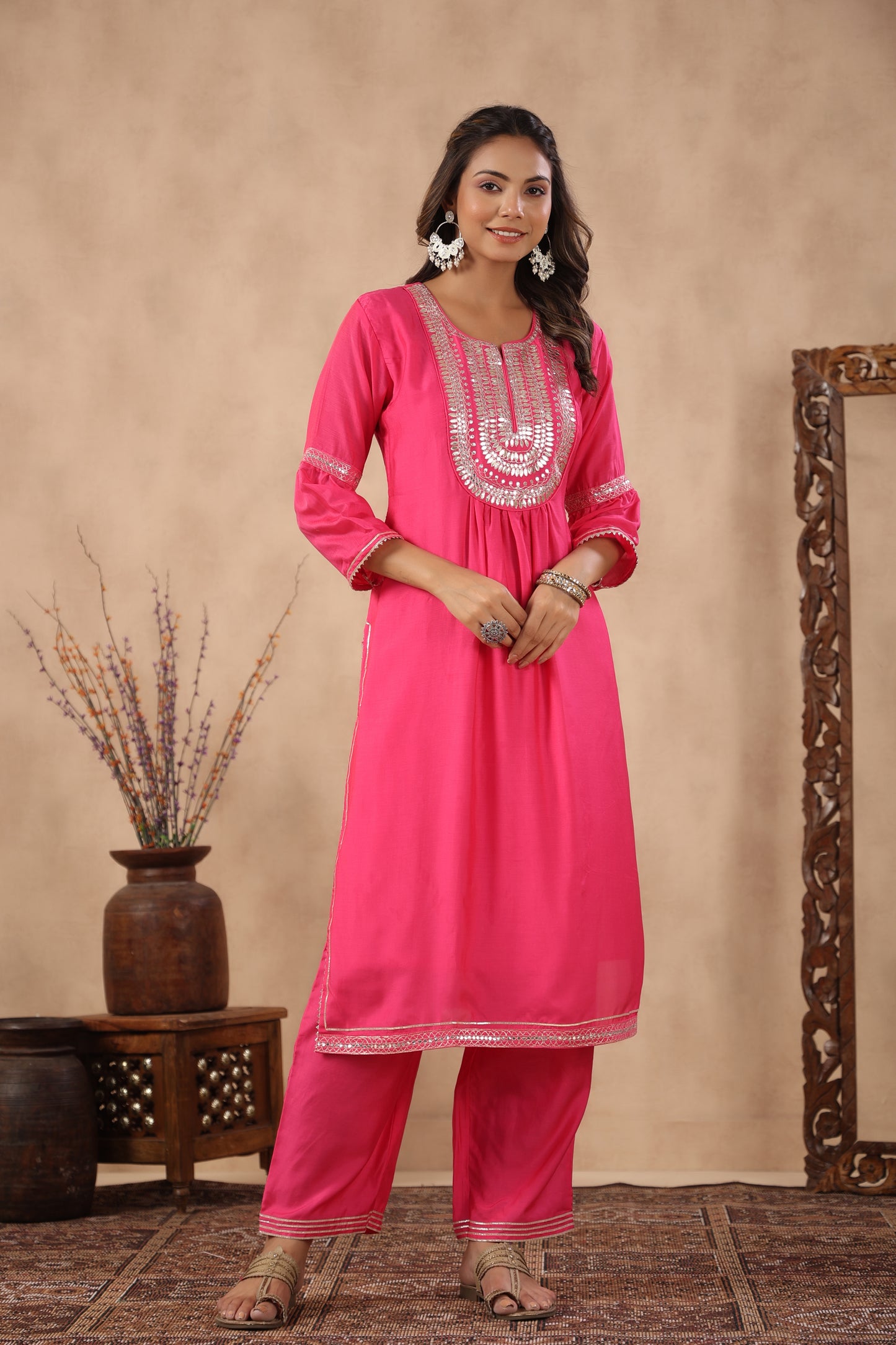 Gota pink Nyra silk suit