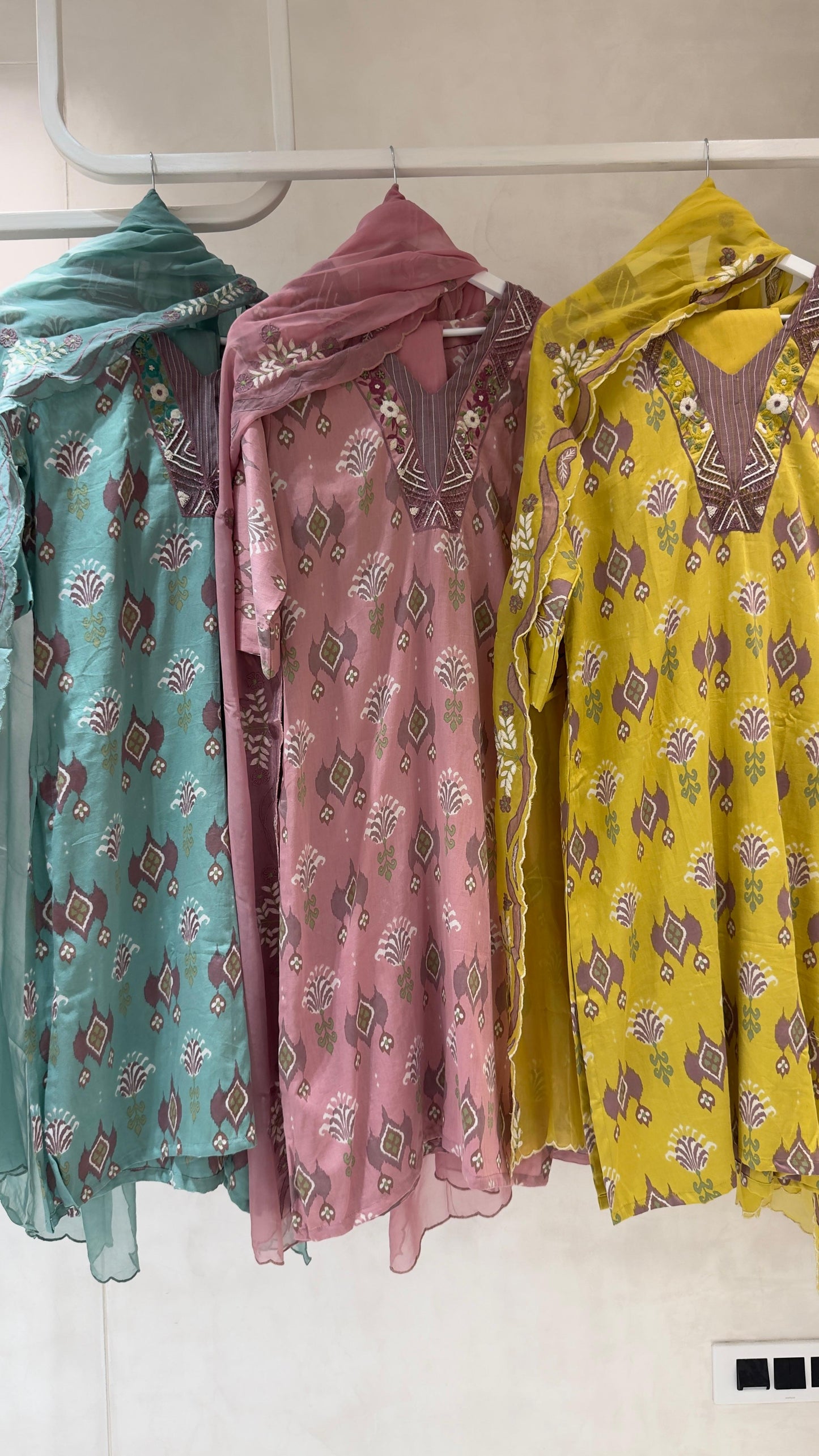 Ikaat pribt muslin chandari kurta with organza Dupatta and cotton silk pants