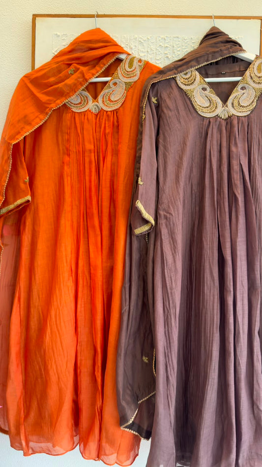 Fusion & vintage mul chandari kurta with tissue pants