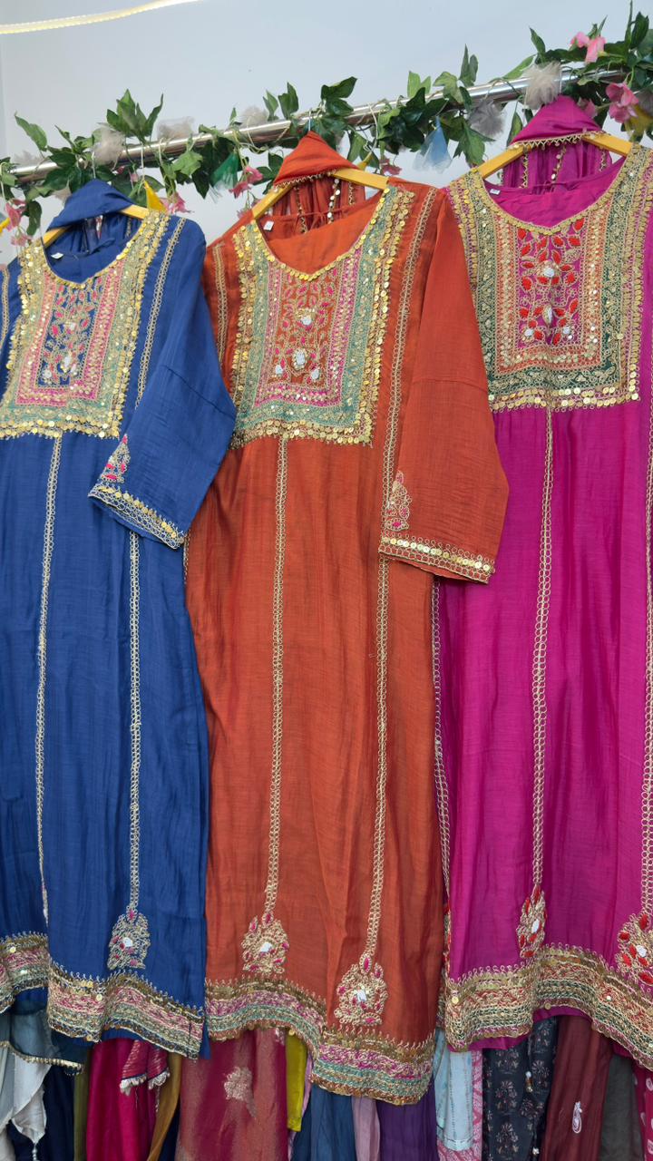 Luxe look heavy straight suit in mul chandari