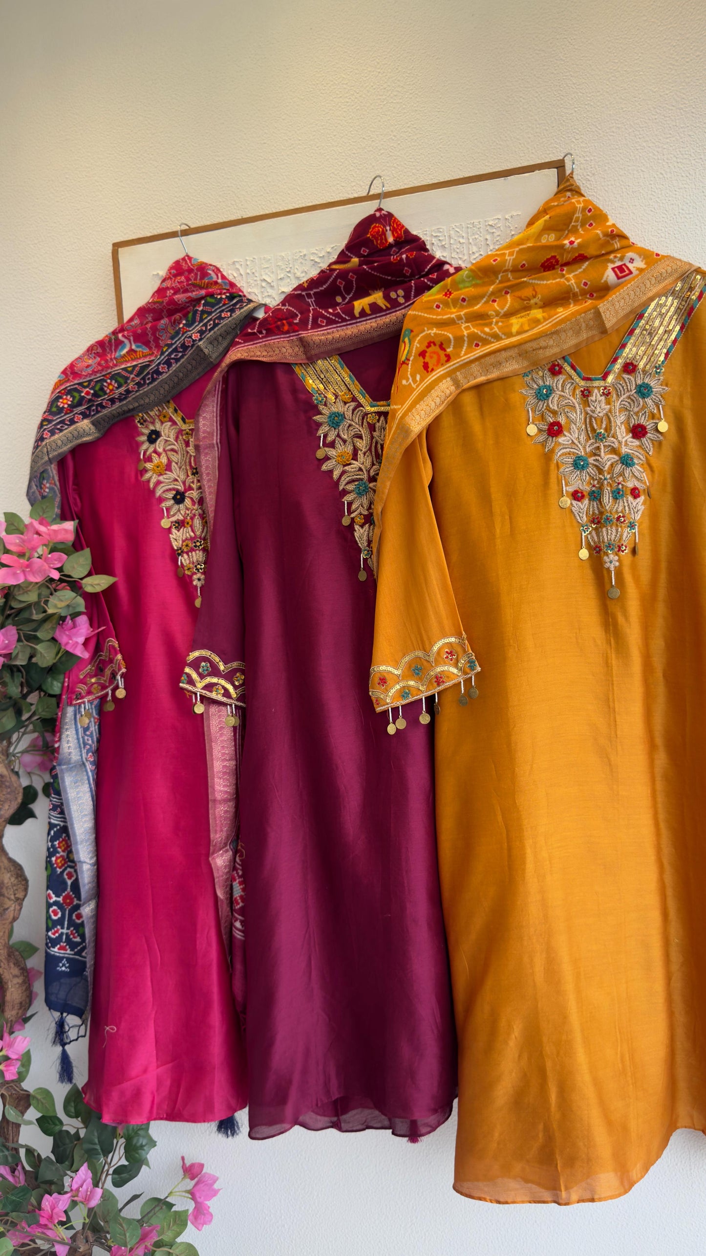 Ethnic chandari silk 70 gram with Patola dup and silk pants