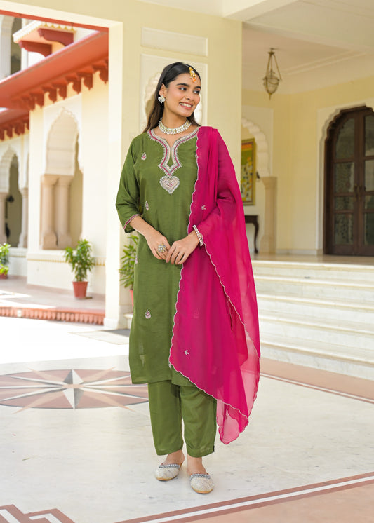 Mehendi green Dola silk staright suit with organza Dupatta