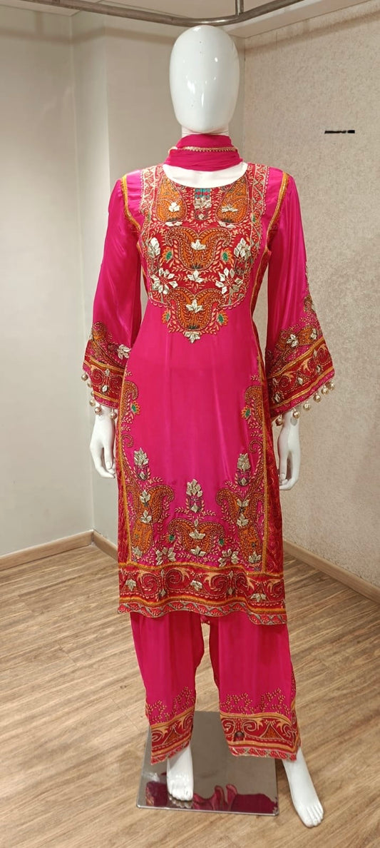 Pakistani Crepe with real kaccha gota work details