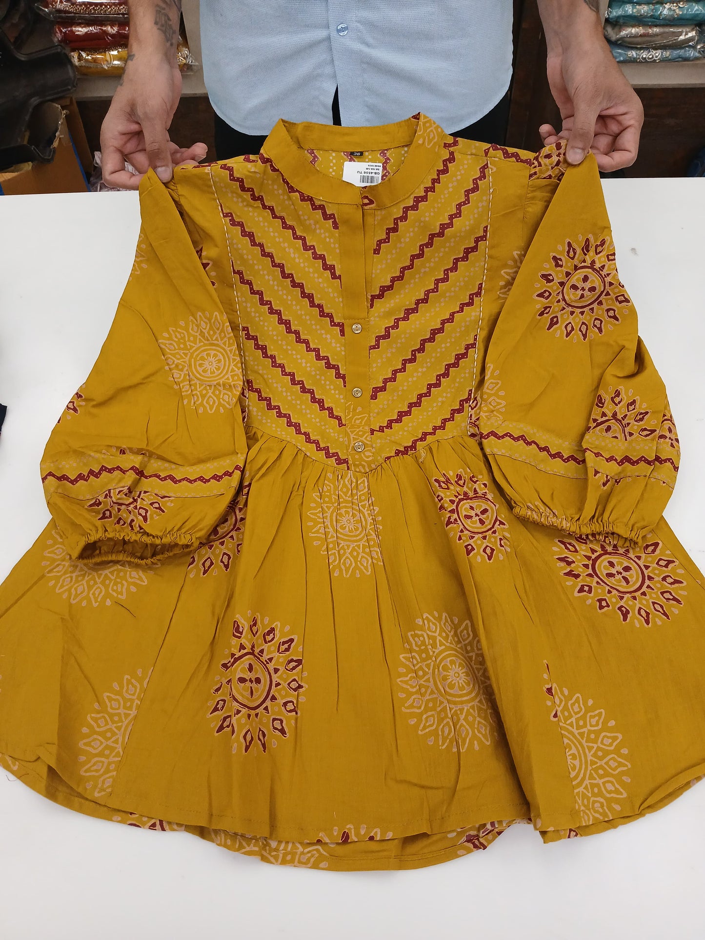 Cotton hand block top