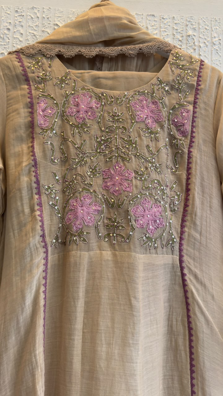 Embroidery & appliqué classy mul chandari Aline suit