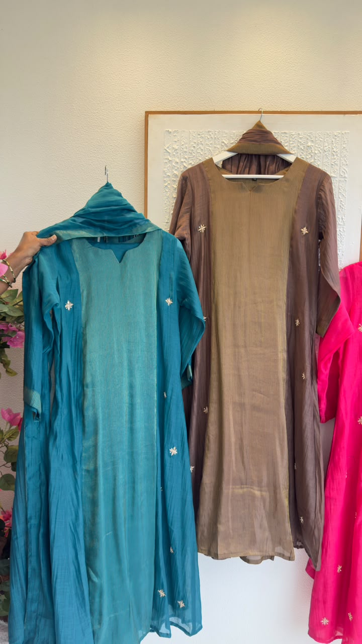 Mul chandari suit with touch of tissue with zardozi work
