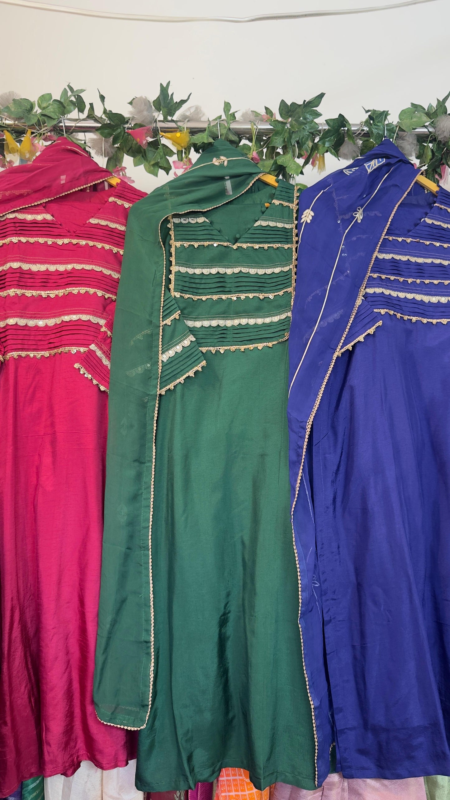 Pure silk staright suit with heavy dup