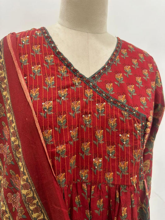 Red hand block cotton