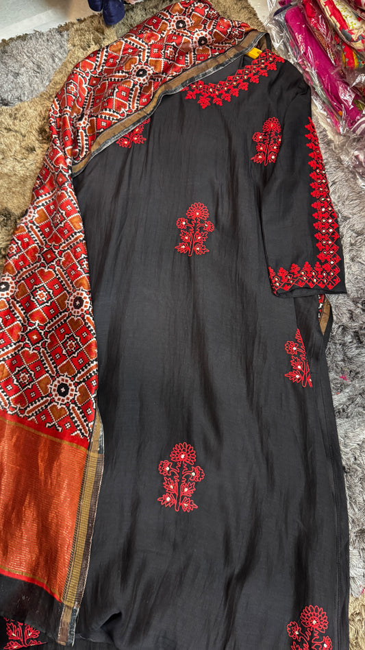 Black patola embroidery mul chandari