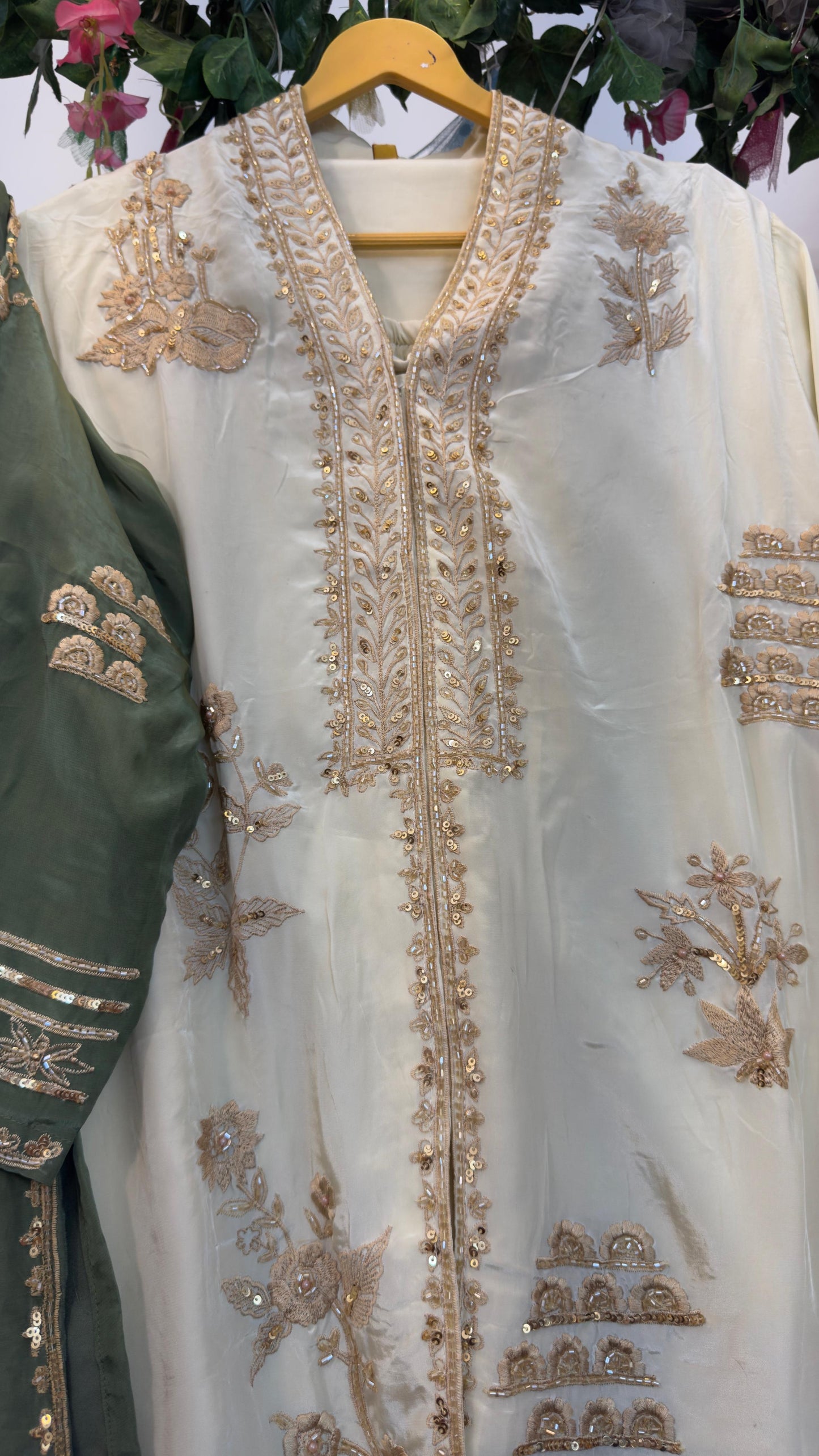 Natural Crepe embroidery on shirt paired with divider