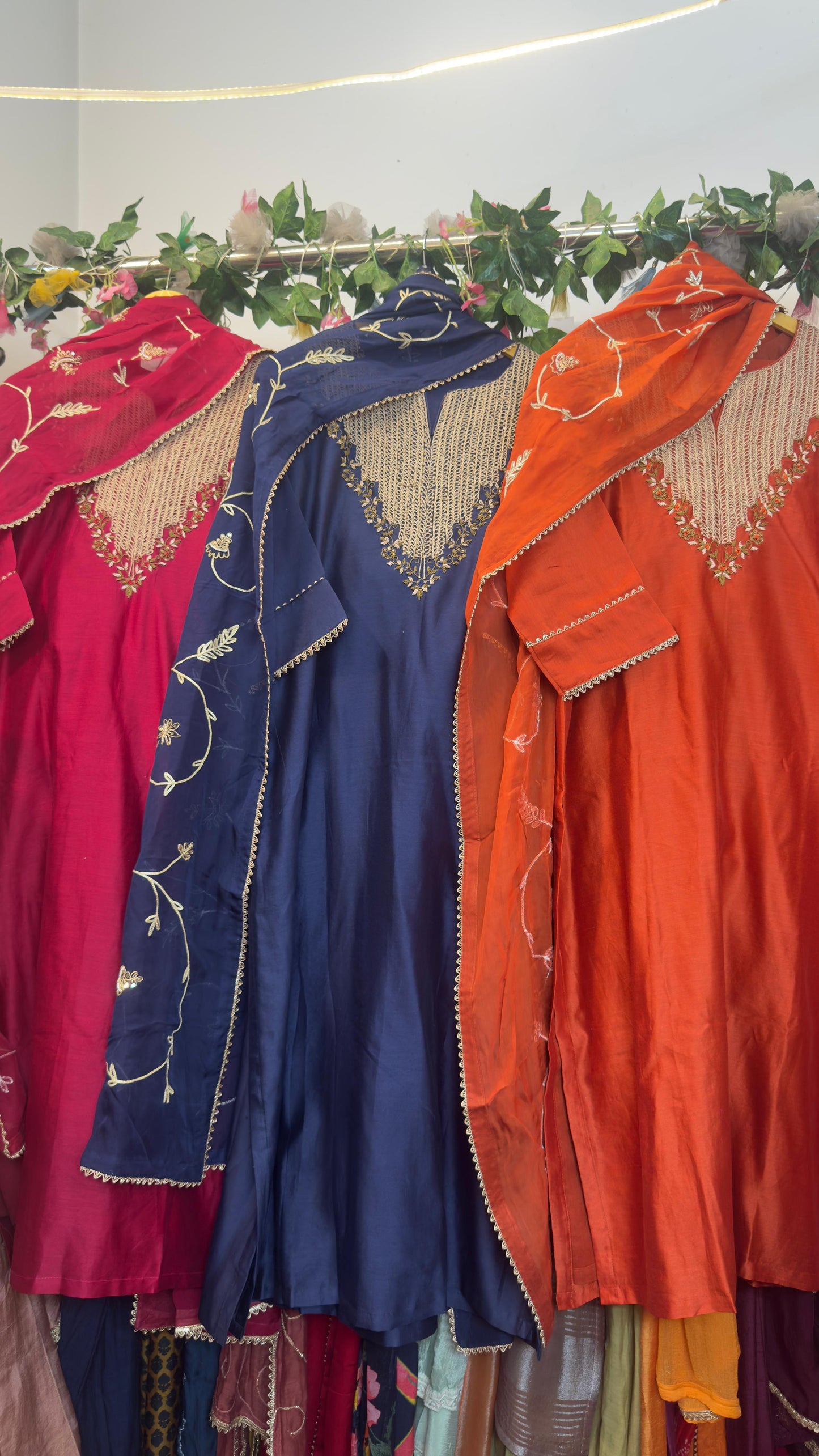 Heavy duppata with premium mul chandari silk suit with staright pants