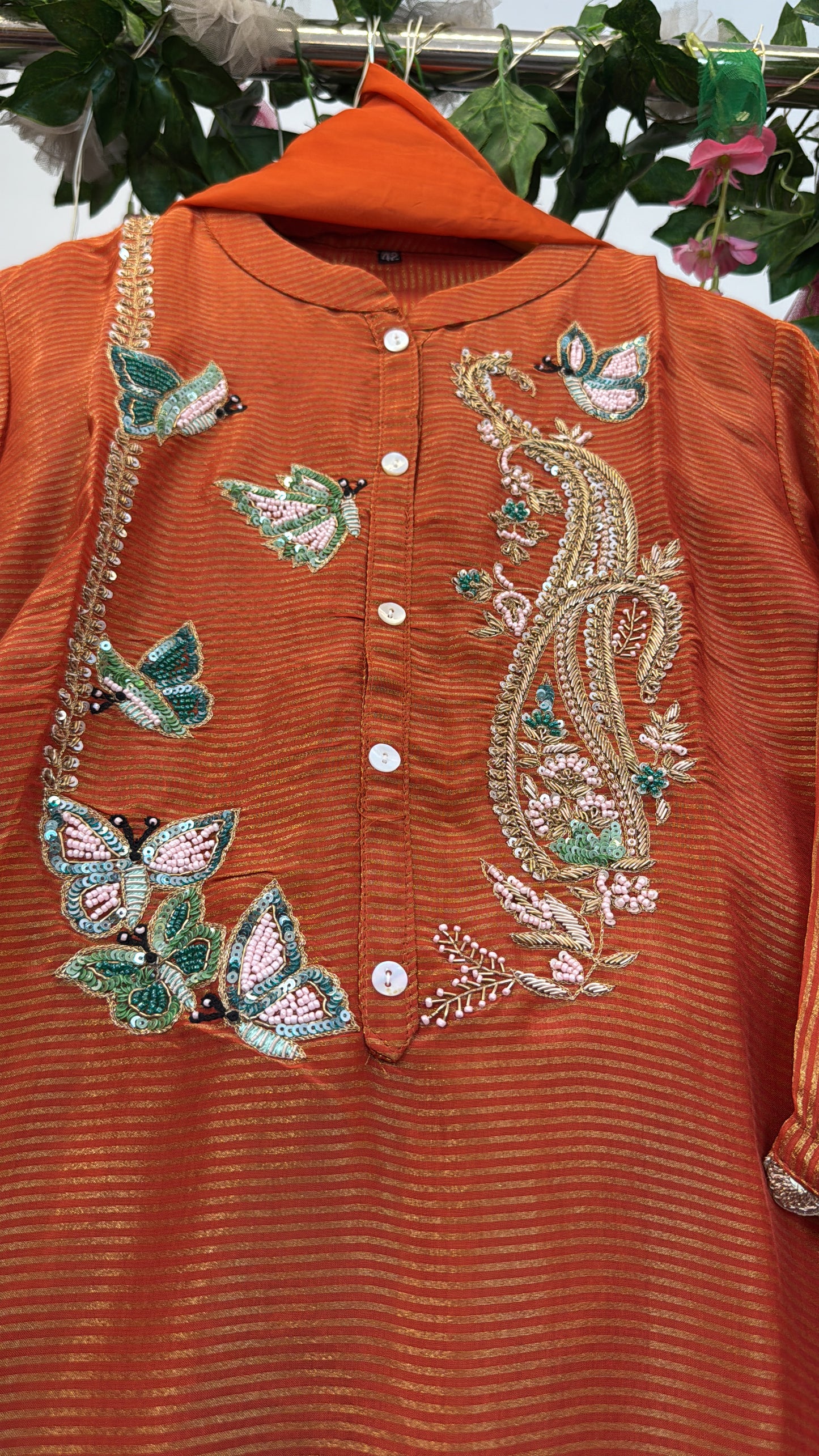 Pretty Rani tissue suit