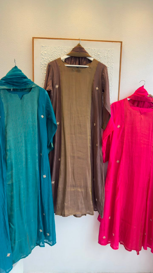 Mul chandari suit with touch of tissue with zardozi work