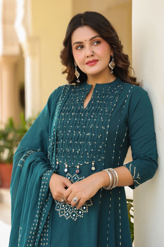 Rama metalic green cotton Bandhani real mirror work detailing