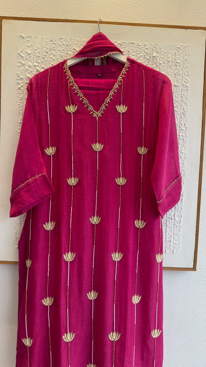 Lotus Rani pink mul chandari suit