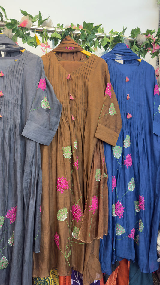 Appliqué mul chandari suit