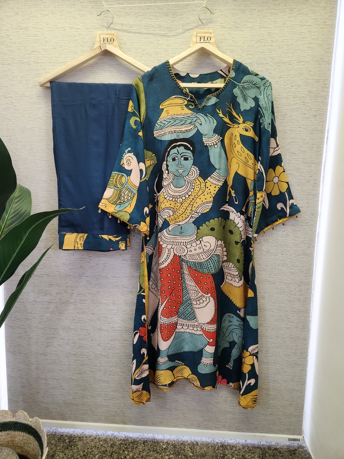 Blue chitra Kamkari model kurta pant set