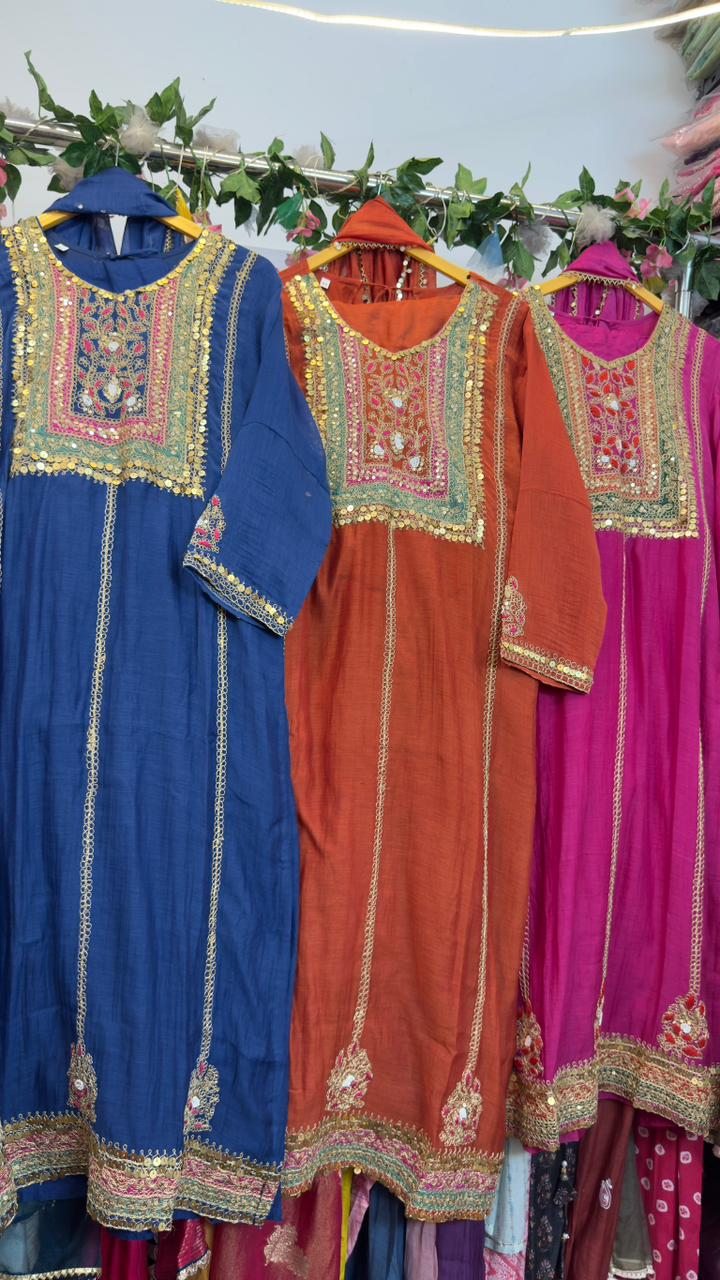 Luxe look heavy straight suit in mul chandari