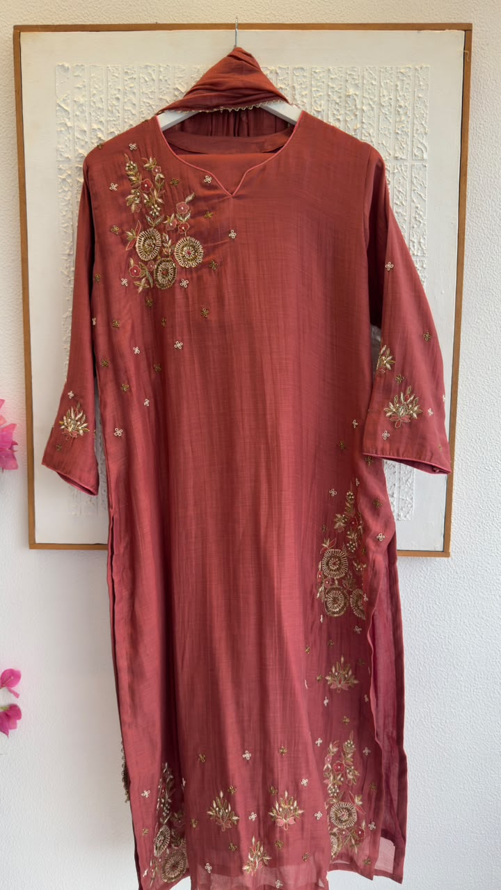 Beautiful mul chandari straight kurta pant set with zardozi handwork
