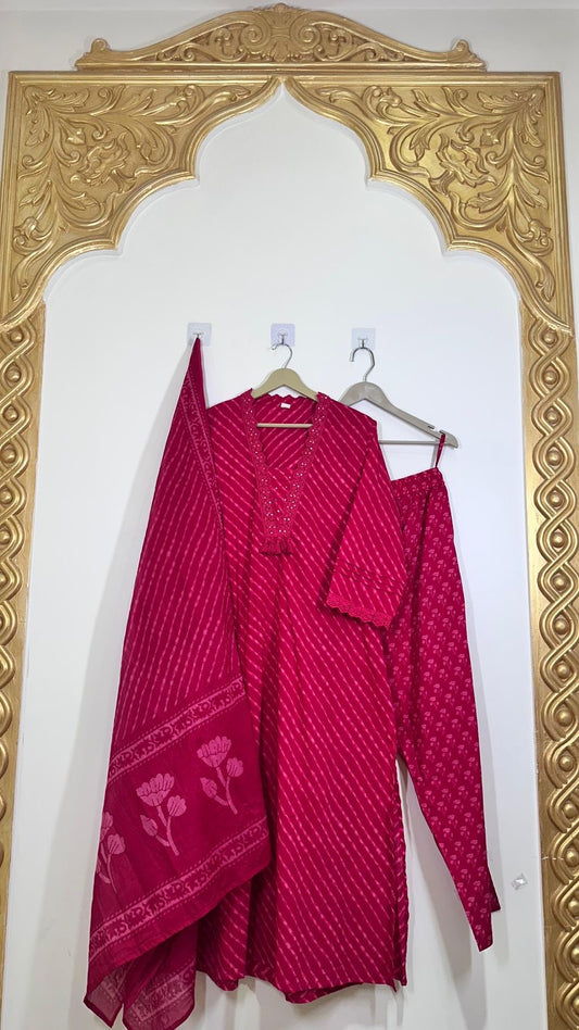 Cotton pink lehriya staright  suit
