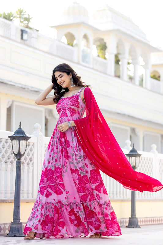 Pink sleeves less gown Chinon