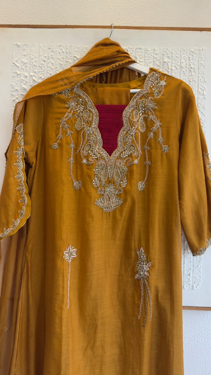 Rakhi edit mul chandari suit
