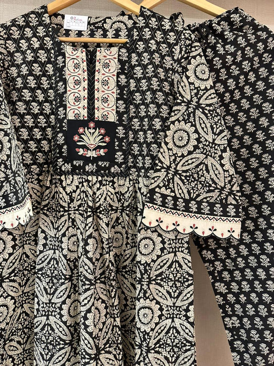 Black bell sleeves cotton kurta pant