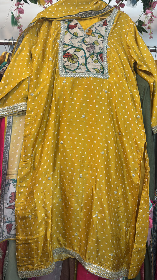 Yellow Bandhani Kamkari silk suit