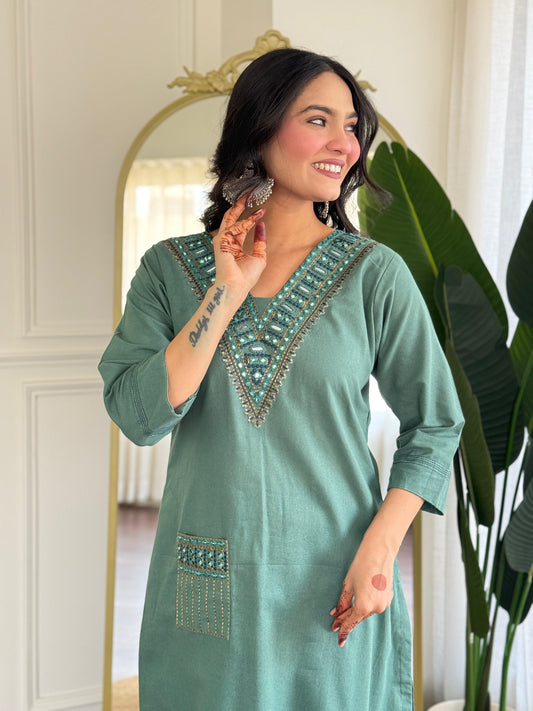 V green cotton kurta pant