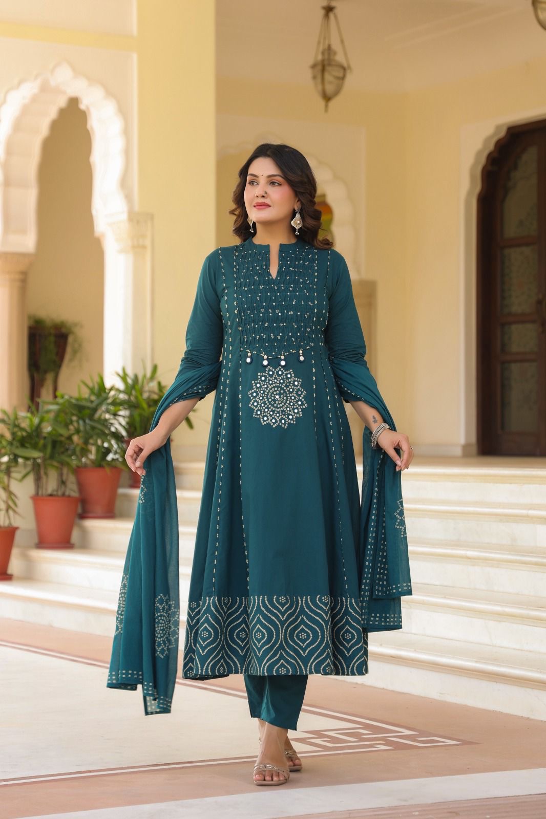 Rama metalic green cotton Bandhani real mirror work detailing