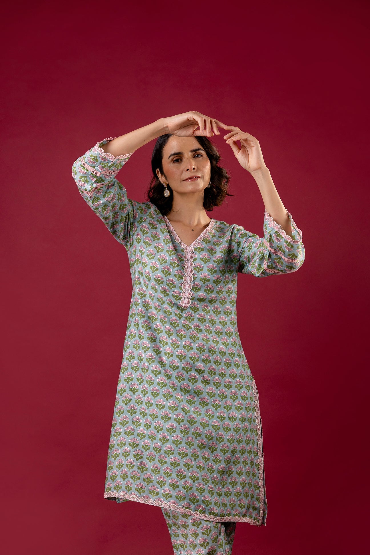 Sea Green Muslin Comfort Fit Co-Ord Set with Embroidered Laces